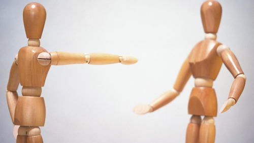 Ismerkedés - Ő az idióta, vagy csak én vagyok túl érzékeny?